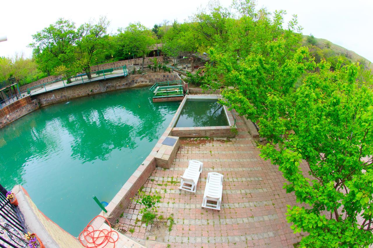 Amiran'S Lake Hotel Тбилиси Екстериор снимка