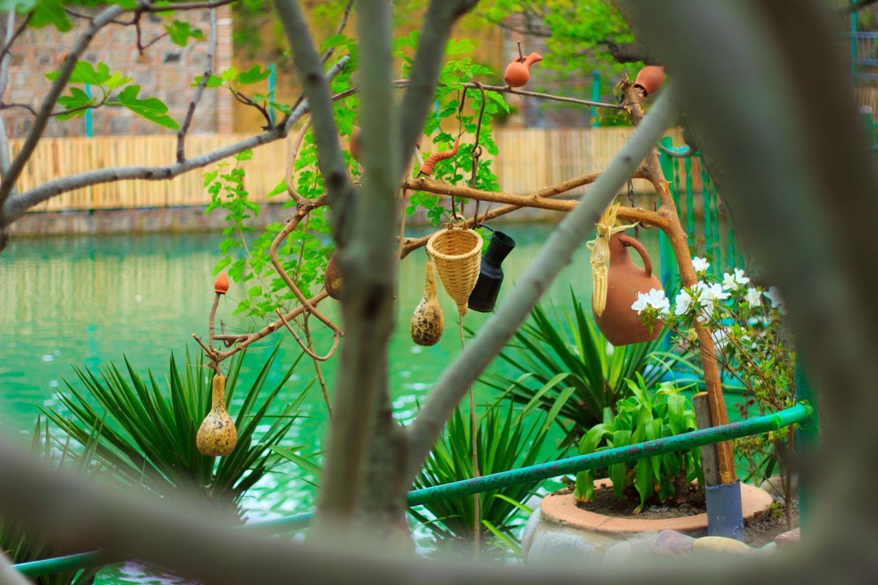 Amiran'S Lake Hotel Тбилиси Екстериор снимка